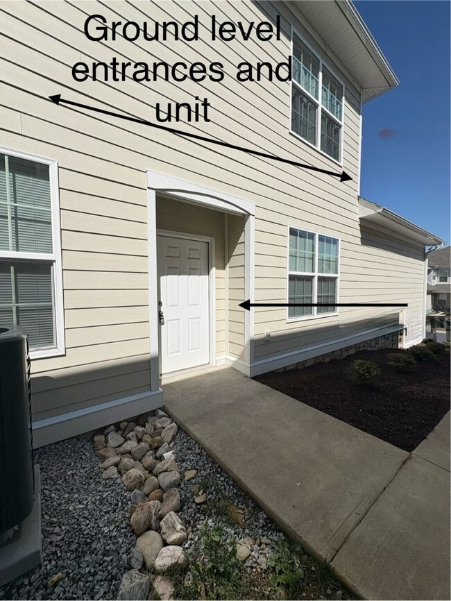 Building Photo - 62 Windgate Cir