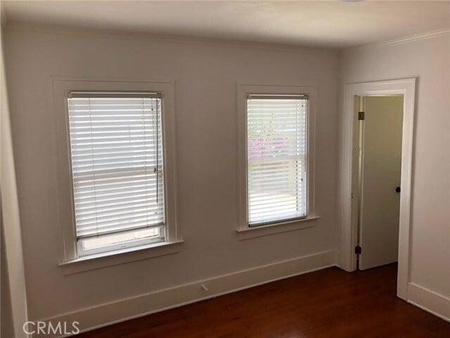 Building Photo - 1085 Loma Dr
