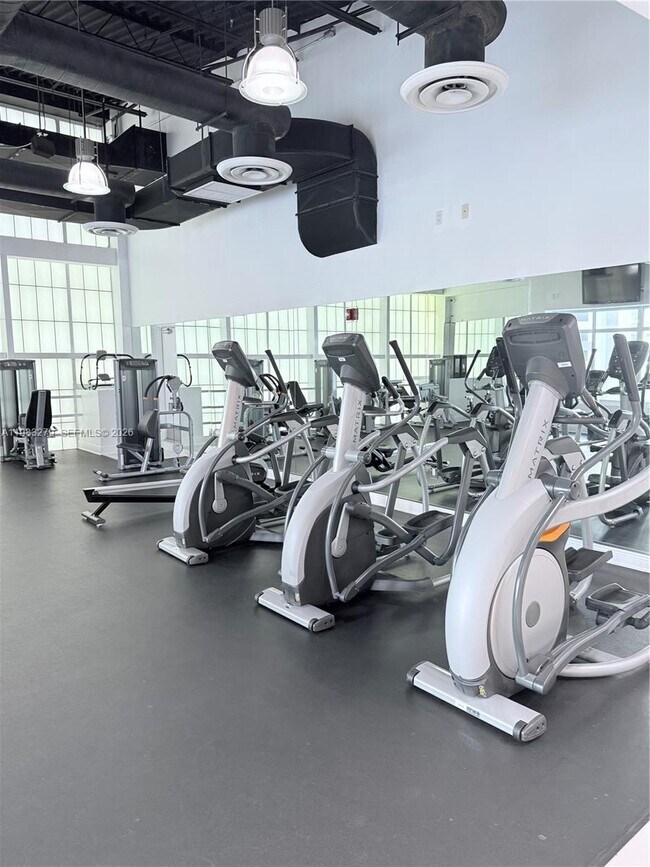 Building Photo - 1250 S Miami Ave