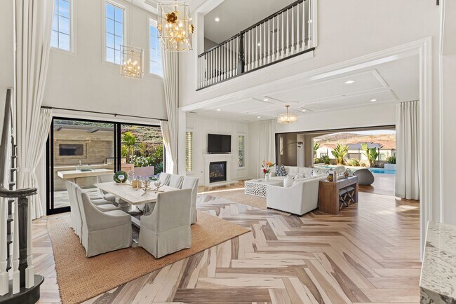 Building Photo - Luxury Executive Rental in Guard-Gated Hidden Canyon