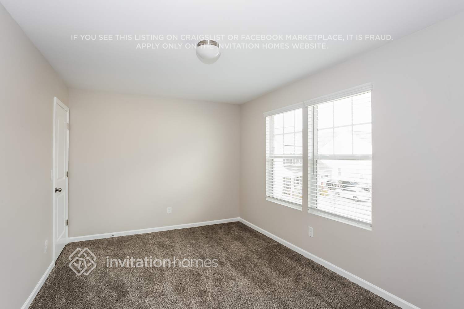 Building Photo - 124 Caprine Ct