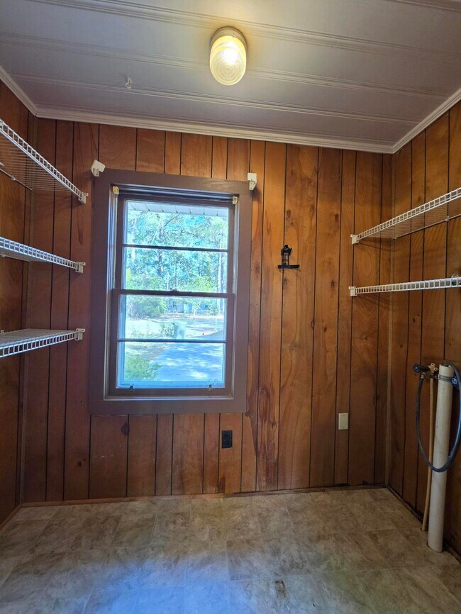 Building Photo - 232 Pinckney St