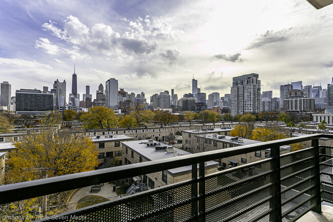 Building Photo - 873 N Larrabee St
