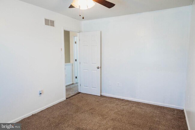 Building Photo - 312 Galean Dr