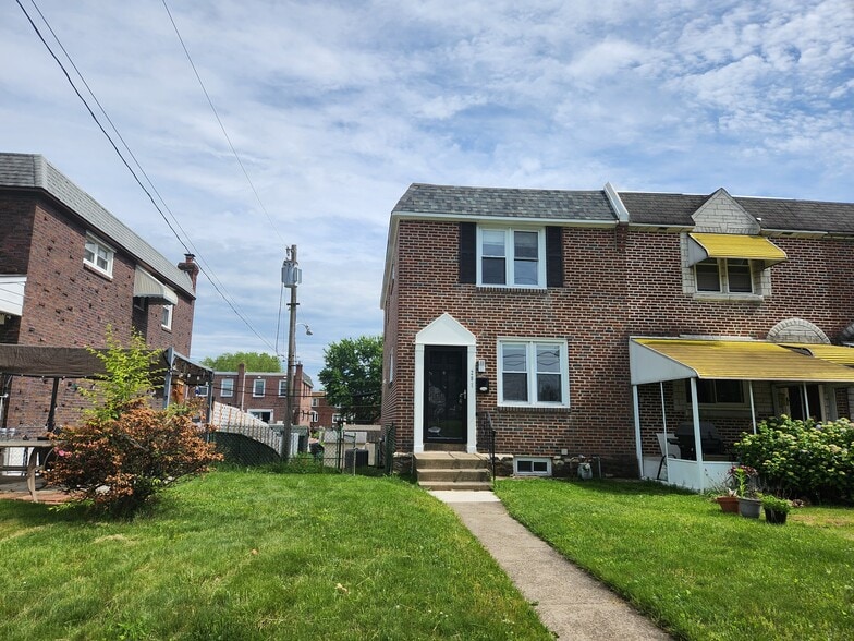 Building Photo - 201 Westbridge Rd