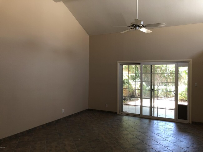 Building Photo - 9144 E Winchcomb Dr