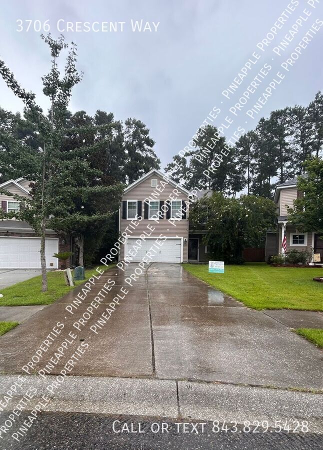 Building Photo - 3706 Crescent Way