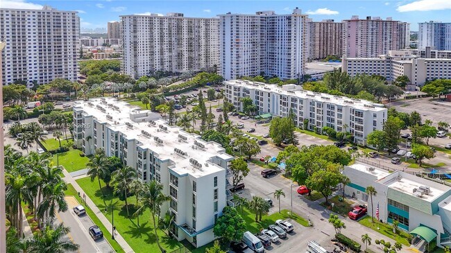 Building Photo - 17560 Atlantic Blvd