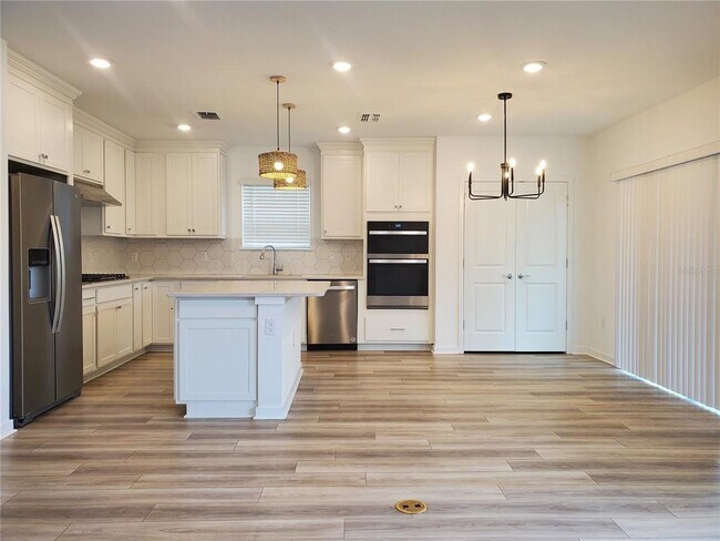 Building Photo - 6667 Depue Dr