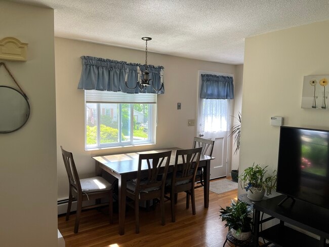 Building Photo - 1 Walcott Valley Dr