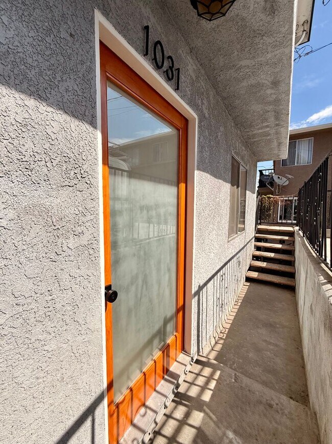 Building Photo - 1027 Coronado Ter