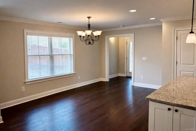 Building Photo - 110 Herman Dr