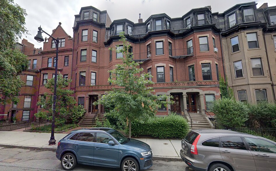 Building Photo - 307 Beacon St