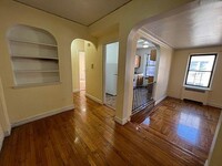 Building Photo - 1 bedroom in BRONX NY 10456