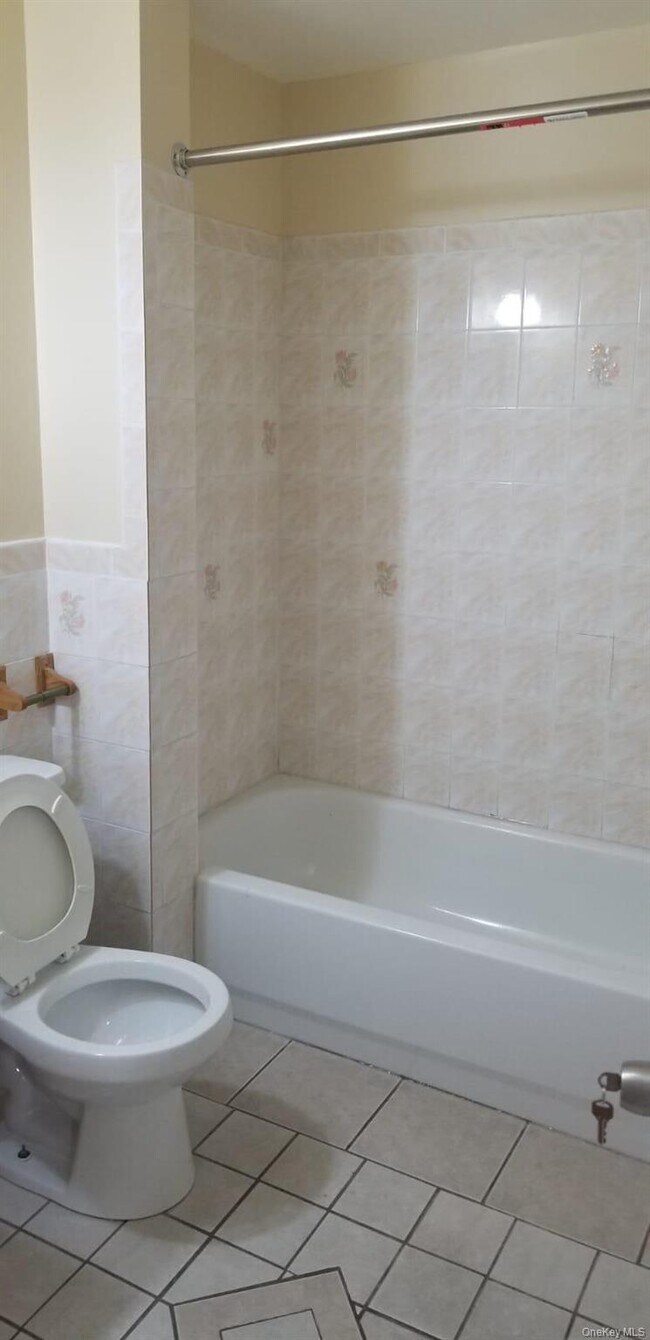 Building Photo - 900 Belmont Ave