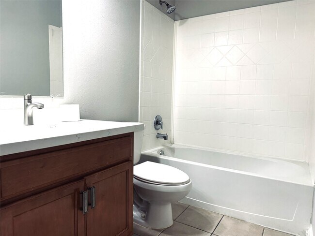 Building Photo - 2706 Star Peak Dr