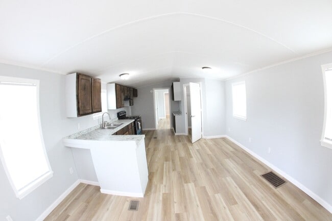 Building Photo - 7025 Ottis Ln