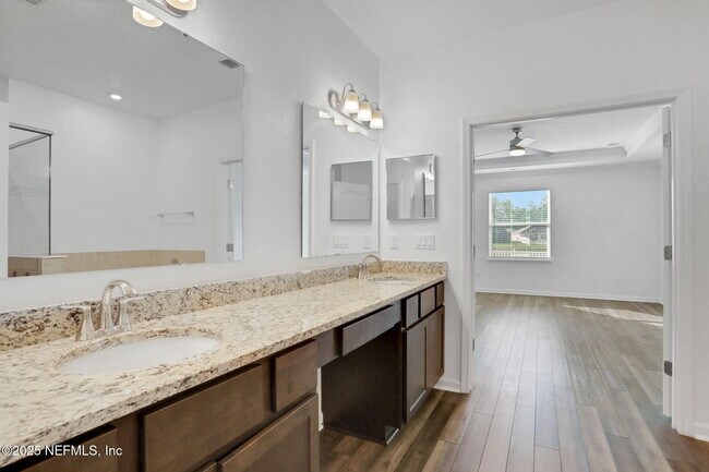 Building Photo - 3209 Crocus Ln