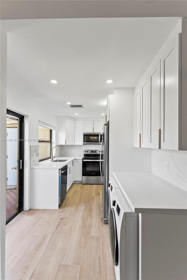 Building Photo - 6225 NW 171st St