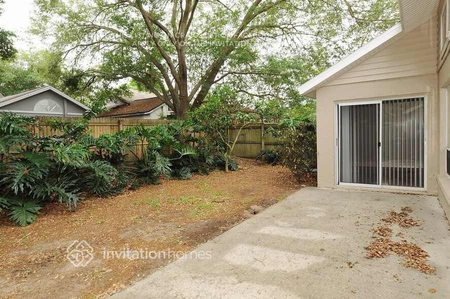 Building Photo - 317 Sand Ridge Dr