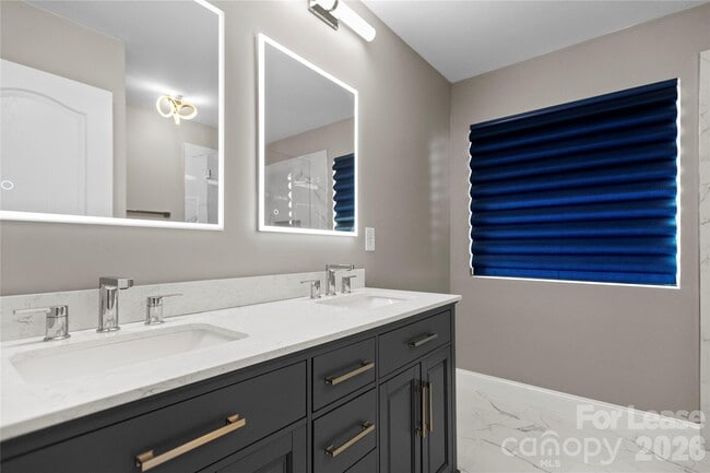 Building Photo - 19002 Lake Breeze Dr