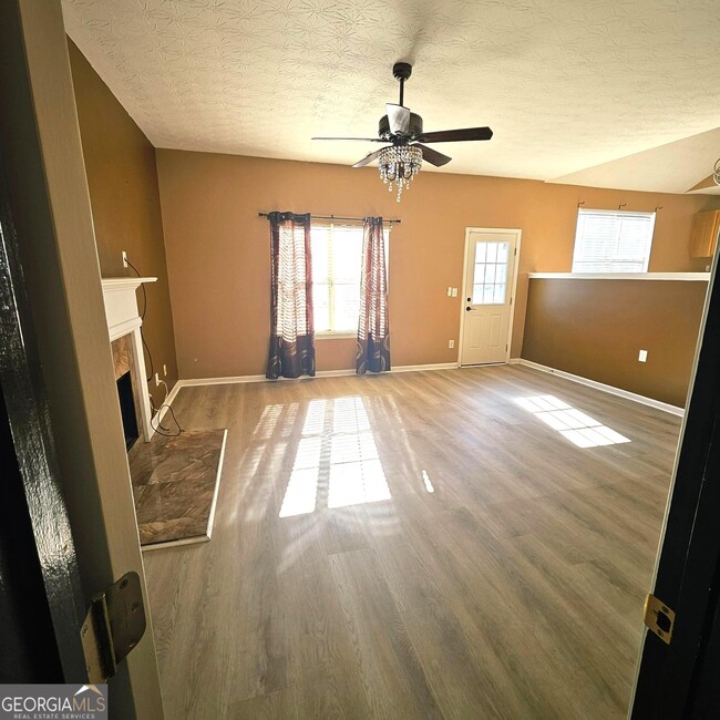 Building Photo - 1278 Labrador Ln