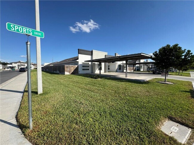 Building Photo - 22 S Sports Dr