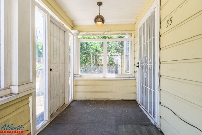 Building Photo - Lovely Downtown San Jose Home | Off-Street Parking
