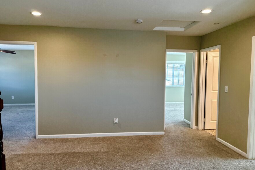 bedroom - 16628 Atlas Ln