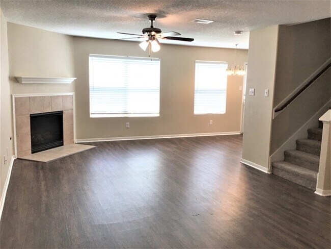 Building Photo - 16904 Tableland Trail
