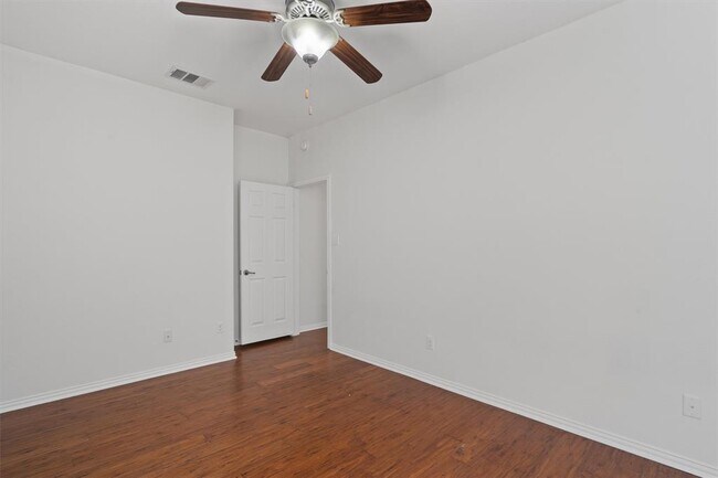 Building Photo - 2529 Mirasol Loop