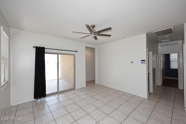 Building Photo - 29932 N Palo Verde Dr
