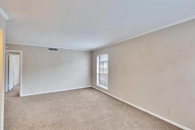 Building Photo - 7920 Rockwood Ln