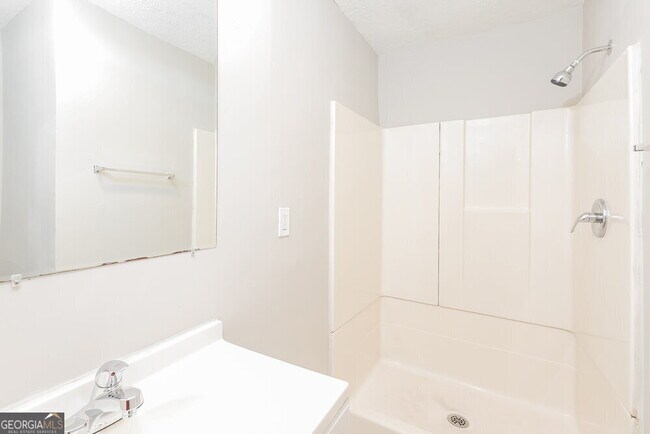 Building Photo - 8721 W Bourne Dr