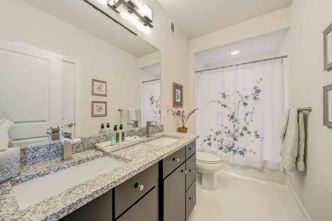 Building Photo - 1521 Ribbon Limestone Terrace SE