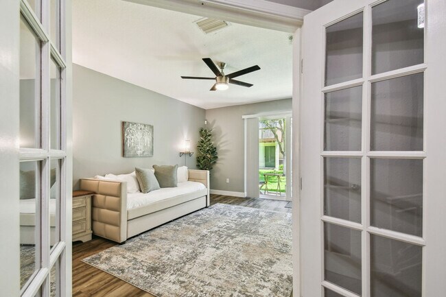 Building Photo - 3174 Bayshore Oaks Dr