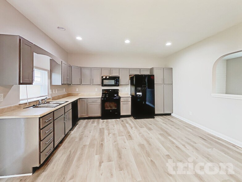 Building Photo - 2619 Harshaw Ct