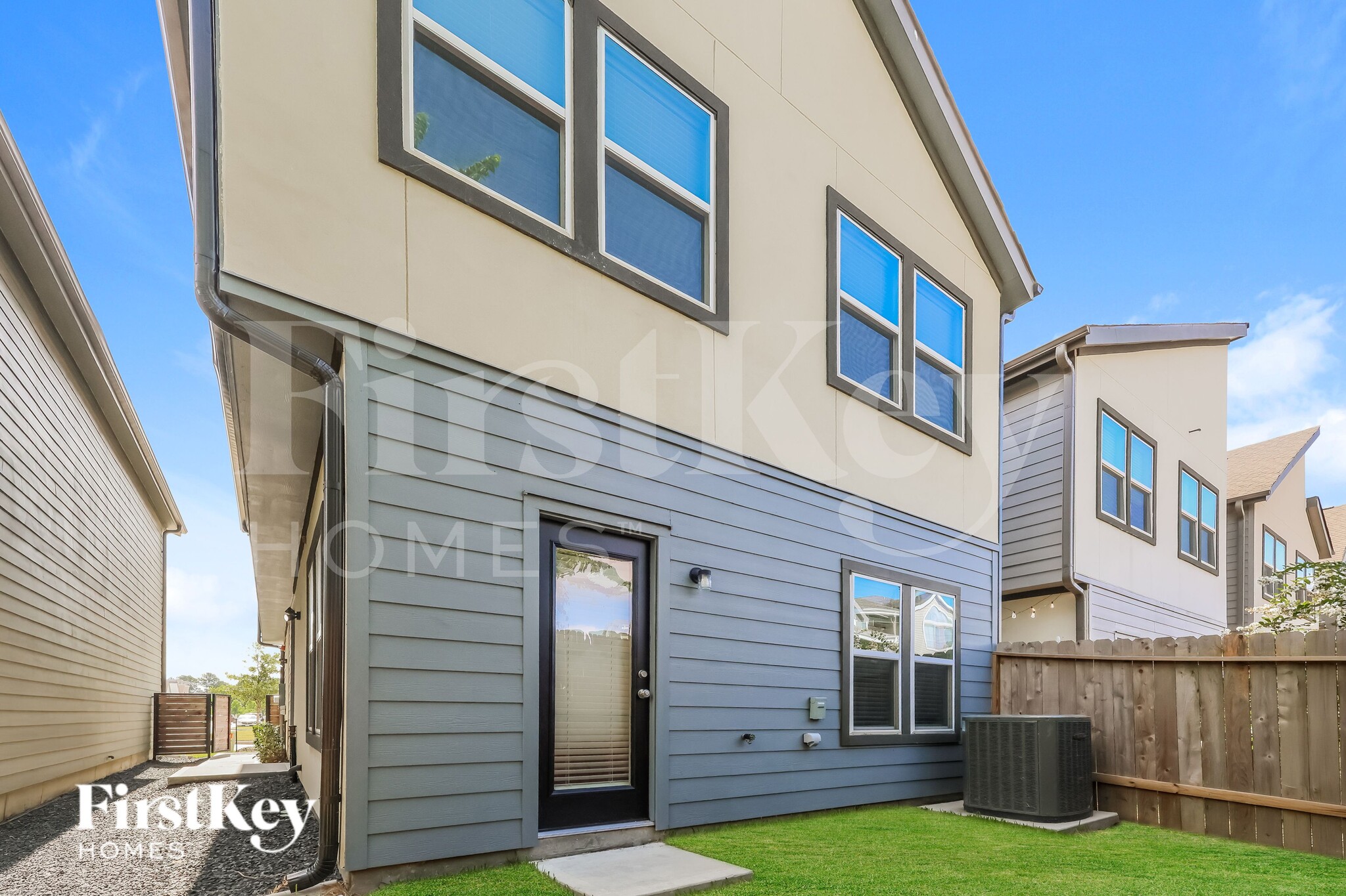Building Photo - 18306 W Centro Cir