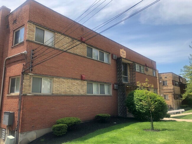 Building Photo - 551 Lowell Ave