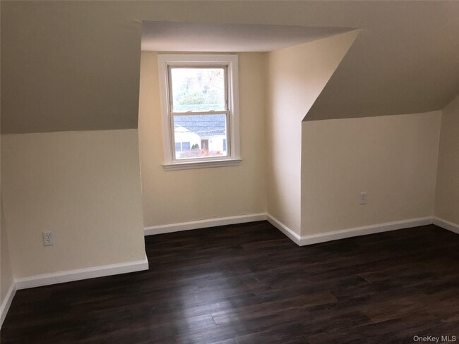 Building Photo - 15 N Leech Cir
