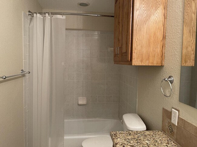 Building Photo - 80 County Rd 4520