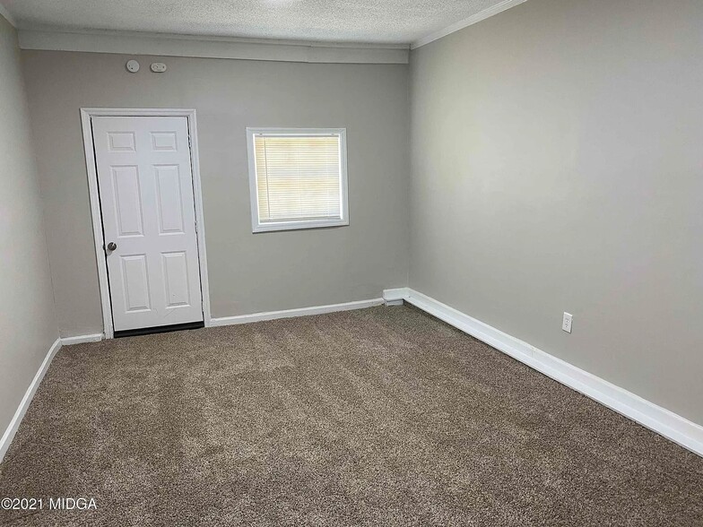 Building Photo - 103 Dogwood Cir