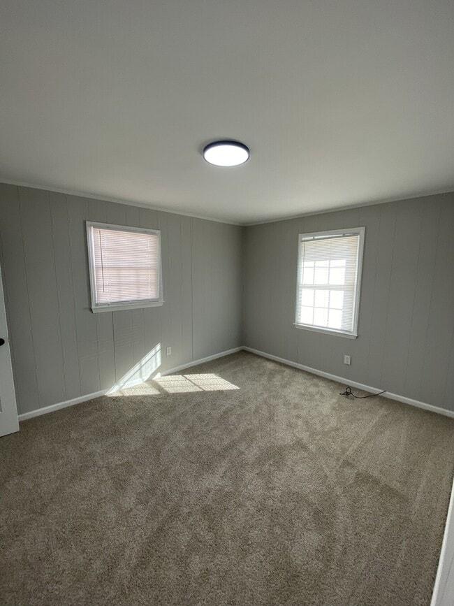 Building Photo - 913 N Weldon St