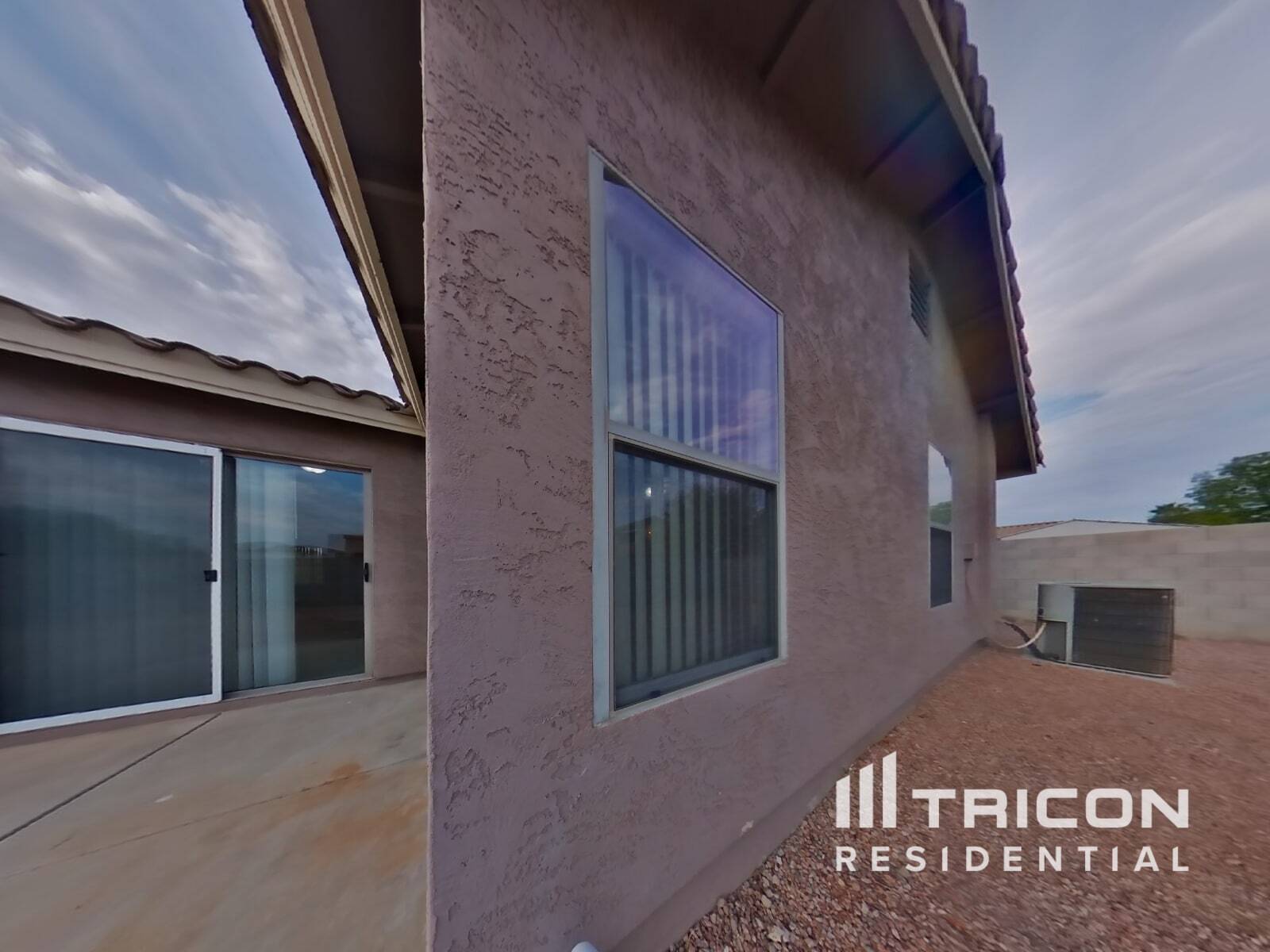 Building Photo - 45554 W Ranch Rd