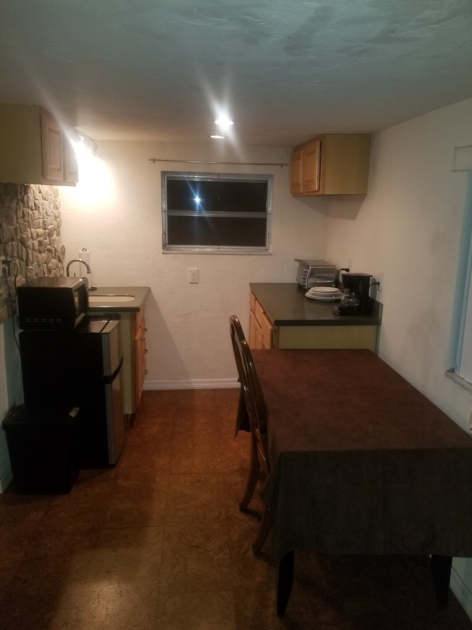 Building Photo - 300 Salem Ave NW