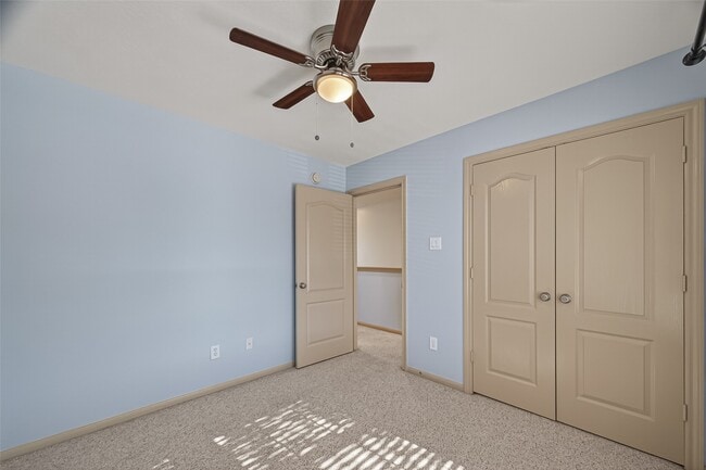 Building Photo - 313 Hogan St