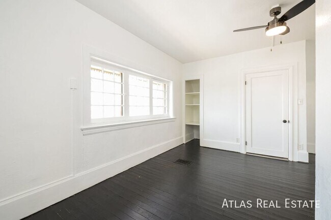 Building Photo - 1220 Corona St