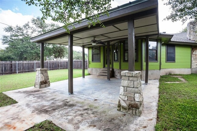 Building Photo - 309 Juniper Dr