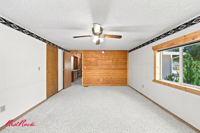 Building Photo - 408 Harmony Dr