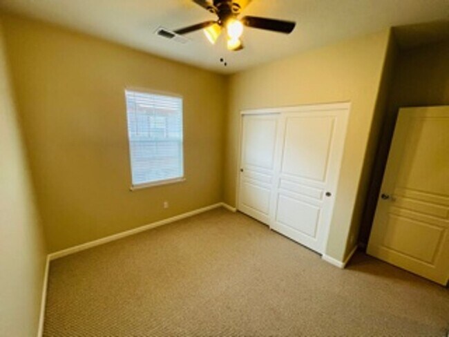 Building Photo - 2BD/2BA Mountain House Condo, HOA, Water, & Garbage Included!